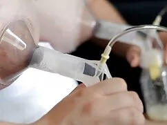Ngón tay lớn sex nha ...