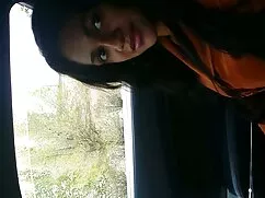 và Lara là một âm đạ ...